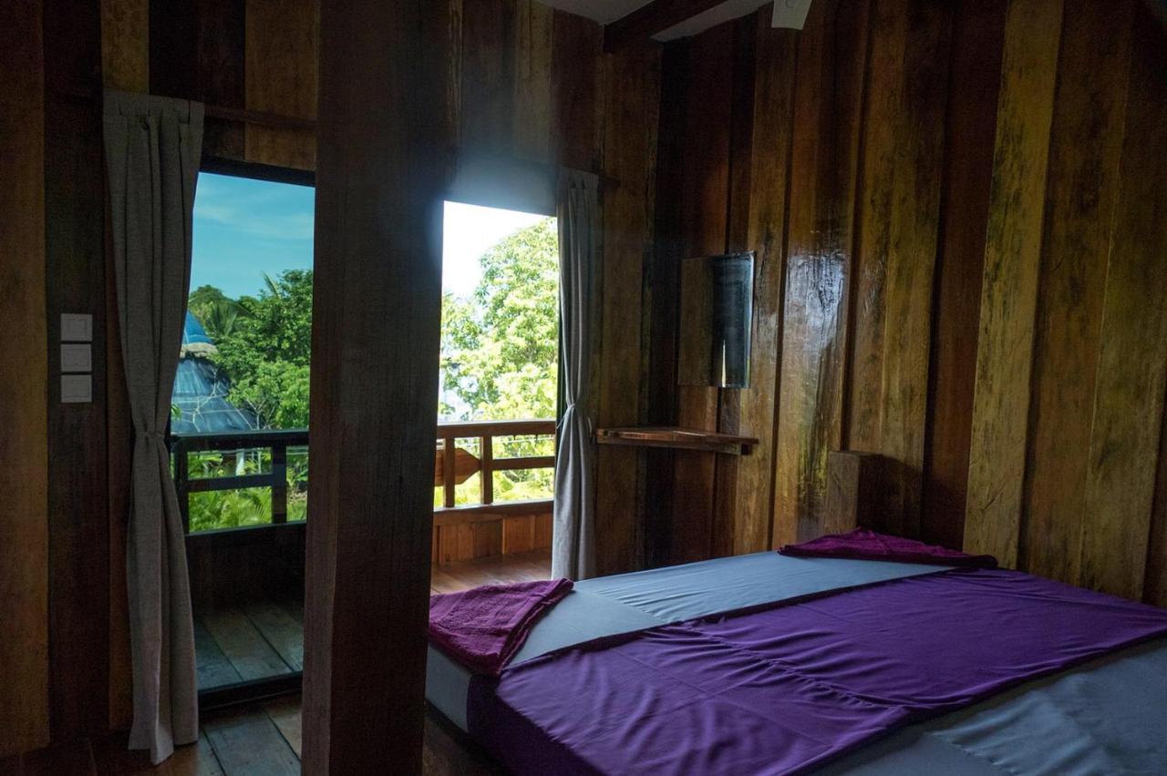 Two Ducks Hotel Koh Rong Sanloem Exterior photo